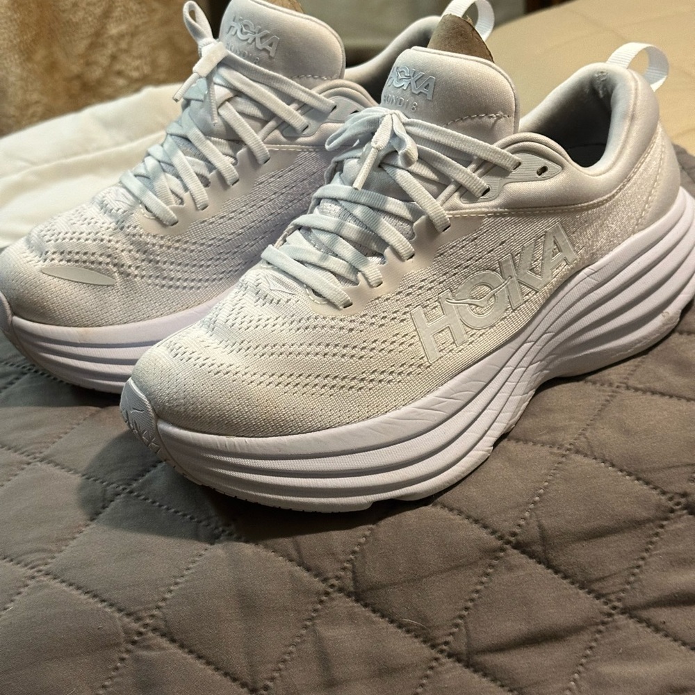 Hoka Bondi 8 in Women’s Size 8 and color Lunar Rock Nimbus Cloud